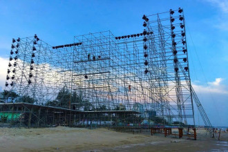 Cùng tìm hiểu kinh nghiệm thuê giàn Layer Truss cho sự kiện ngoài trời: Tiết kiệm chi phí – Đảm bảo an toàn